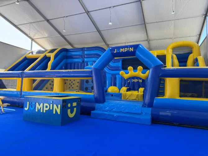 jumpin cenco la reina