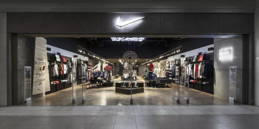 Nike Nivel 4 Cenco Costanera Cenco Malls