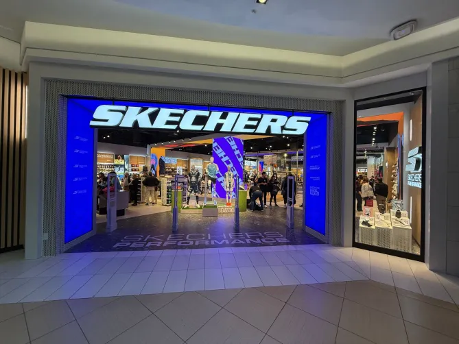 skechers cenco costanera